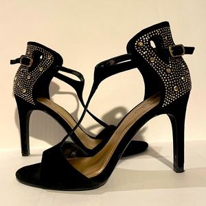 BCBG open toe heels size 9